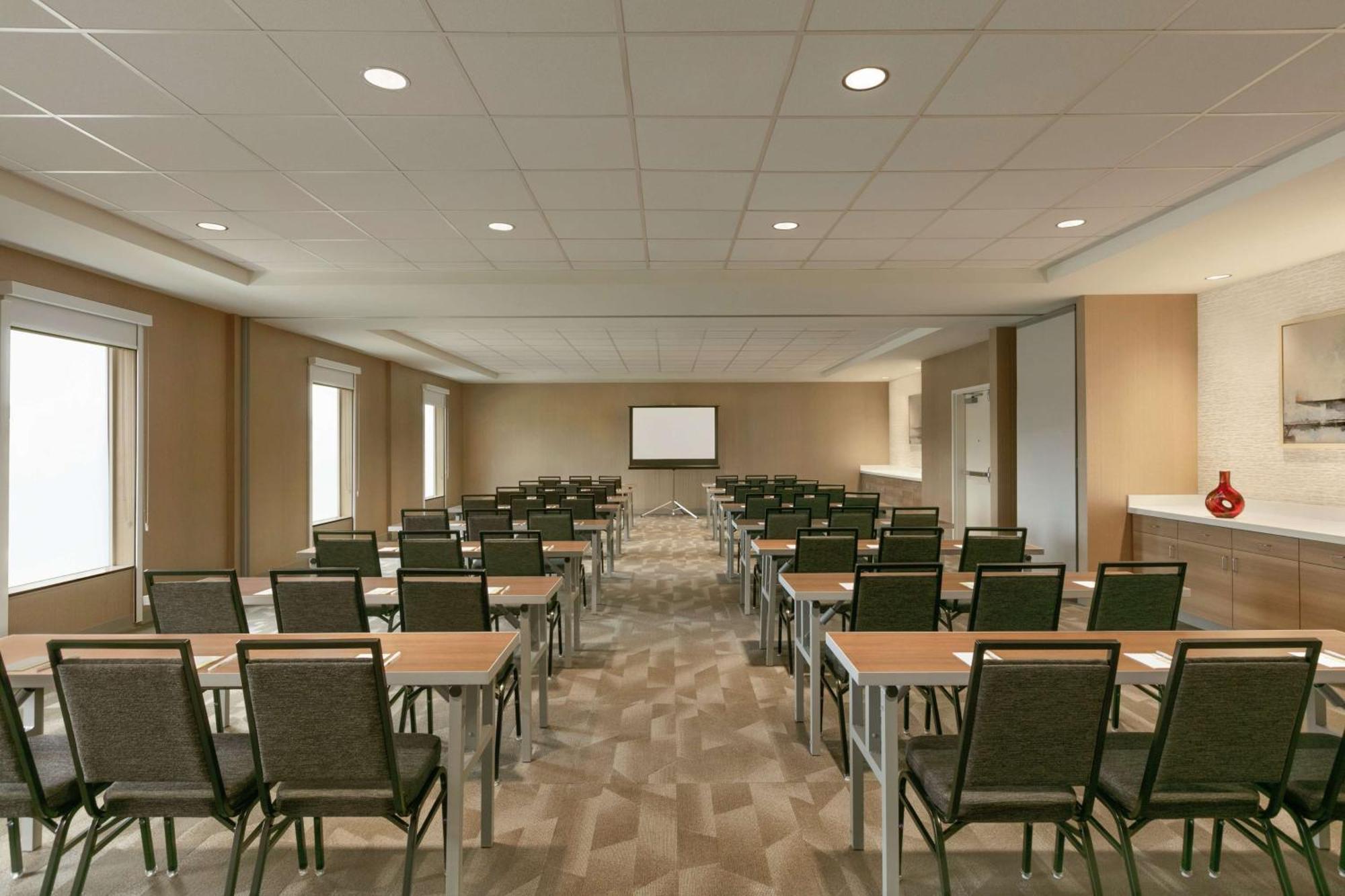Home2 Suites By Hilton Chantilly Dulles Airport Esterno foto